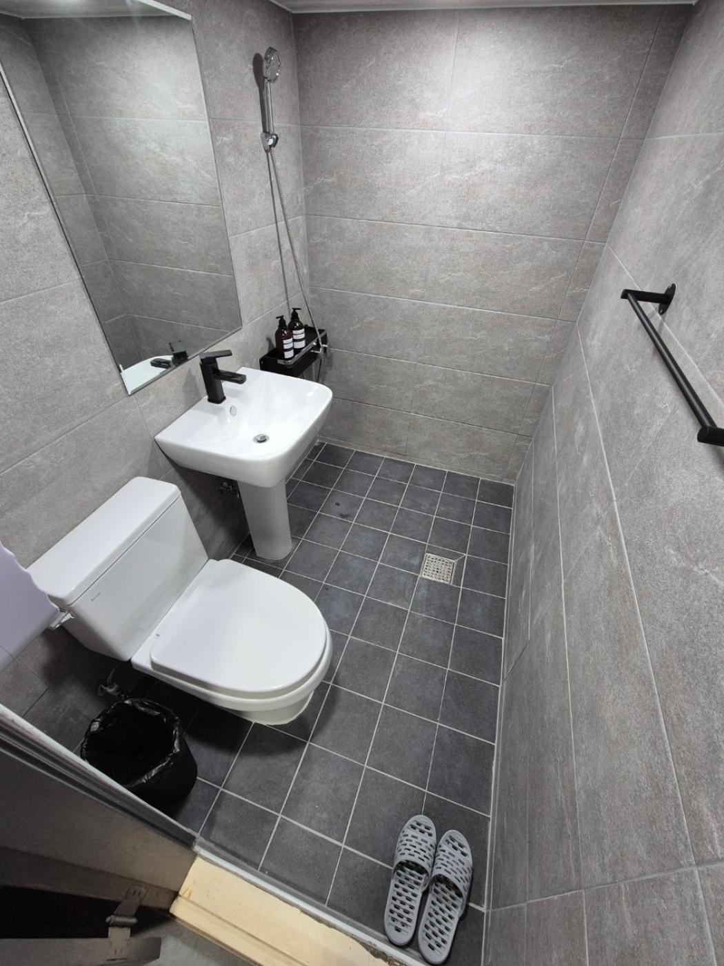 Gangnam Seven Hostel Сеул Екстер'єр фото